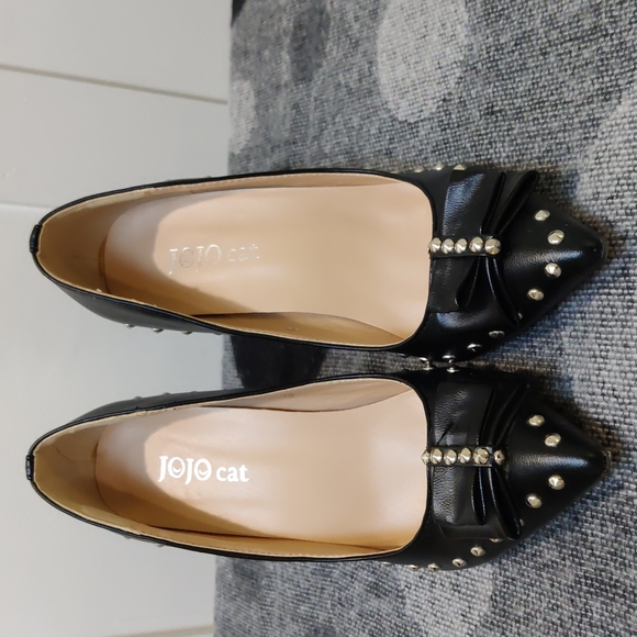 Black studded red bottom Jojo Cat shoes size 38. - Picture 2 of 6